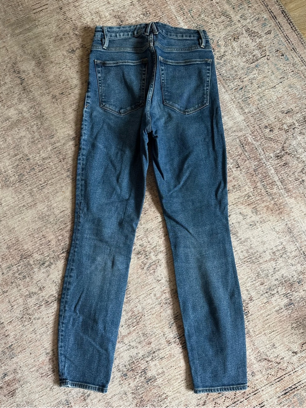 Good American Good Curve High-Rise Jeans in Dark Blue Wash